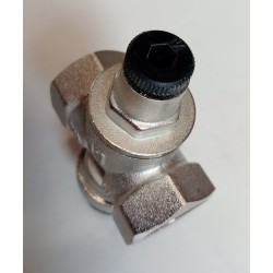 RC20S FERRO Reduktor ciśnienia 3/4 PN16 1-4bar z przyłączem do manometru 1/4"