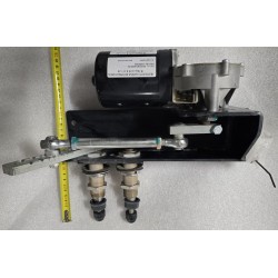 0390442402 BOSCH SILNIK WYCIERACZEK Z SZYNĄ MONTAŻOWĄ (OUTLET)