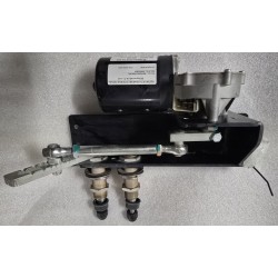 0390442402 BOSCH SILNIK WYCIERACZEK Z SZYNĄ MONTAŻOWĄ (OUTLET)