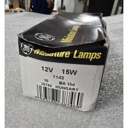 1142 GENERAL ELECTRIC ŻARÓWKA BAGNETOWA 15W BA15D 12V (USZKODZONE OPAKOWANIE)