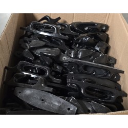 16678 PLASTIMO PÓŁKLUZA DZIOBOWA CUMOWNICZA CZARNA PLASTIKOWA 150MM (ZESTAW 2 SZTUKI)