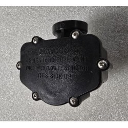 1680 ATTWOOD ODPOWIETRZNIK PALIWA P-TRAP Z OGRANICZNIKIEM PRZELEWU