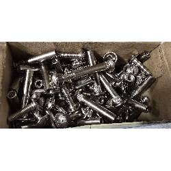 M4x25-35MM MARCOPOL ZŁĄCZE MEBLOWE NIKLOWANE 150 SZTUK