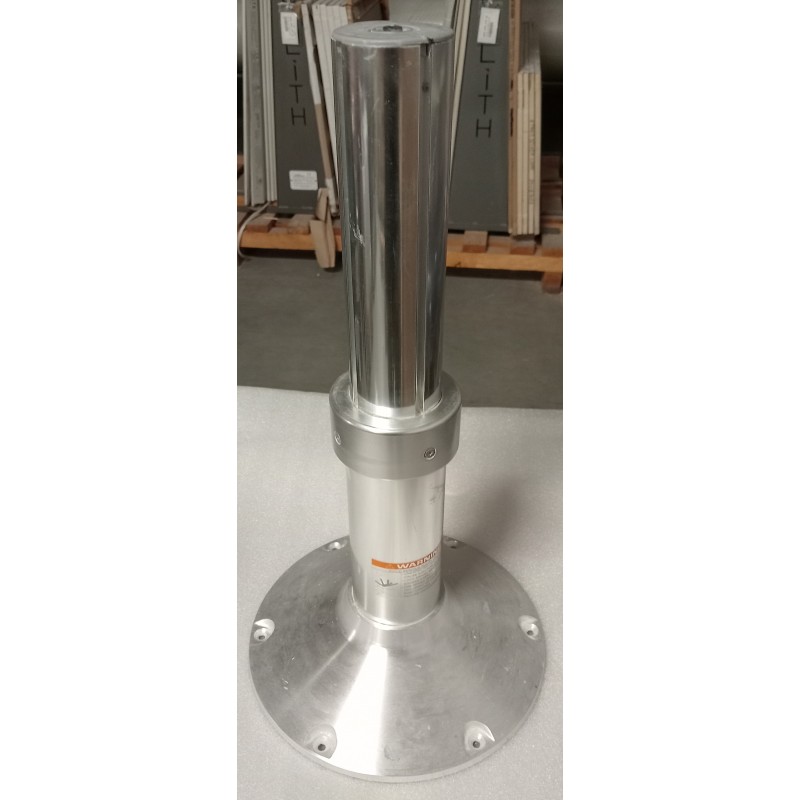 48.701.60 OSCULATI NOGA (POSTUMENT) DO FOTELA BEZ PODSTAWY MOCUJĄCEJ (UŻYWANA, NIEKOMPLETNA)