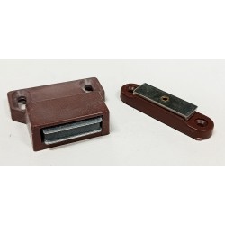 246.17.105 HAFELE MEBLOWY ZATRZASK MAGNETYCZNY  4-5KG BRĄZOWY 11 SZTUK (OUTLET)