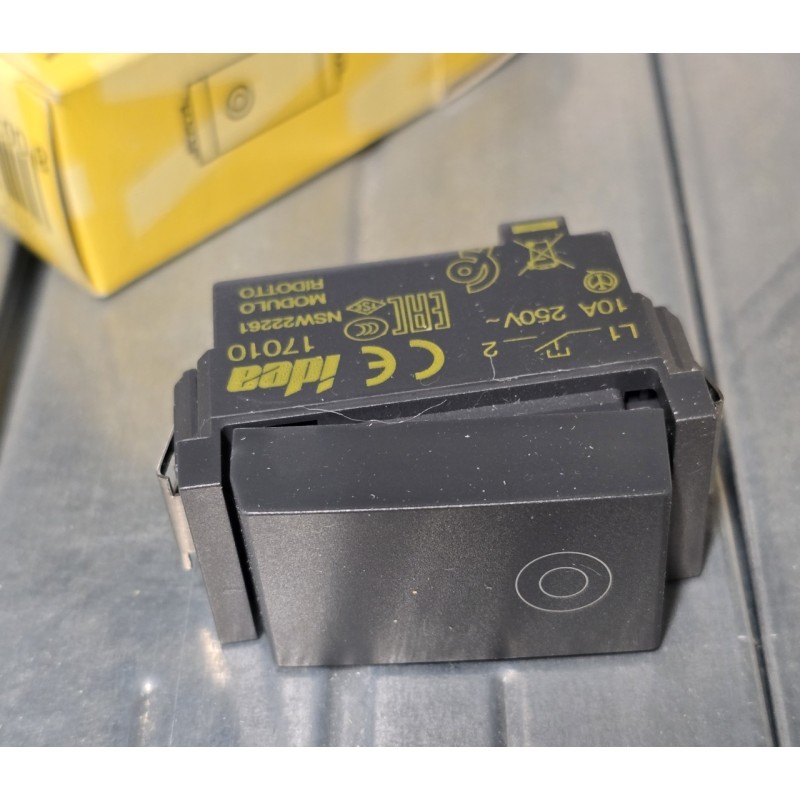 17010 VIMAR PRZYCISK 1P DZWONKOWY IDEA Z SYMBOLEM OGÓLNYM