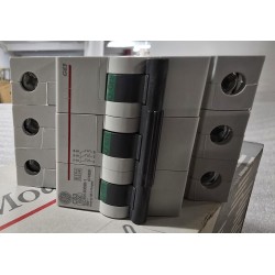 674659 GE WYŁĄCZNIK NADPRĄDOWY G63 C63 3P AC 6kA (OUTLET)