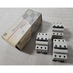 674659 GE WYŁĄCZNIK NADPRĄDOWY G63 C63 3P AC 6kA (OUTLET)