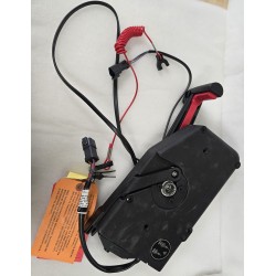 351686 BOMBARDIER JOHNSON EVINRUDE MANETKA Z KLUCZYKAMI (POWYSTAWOWA)