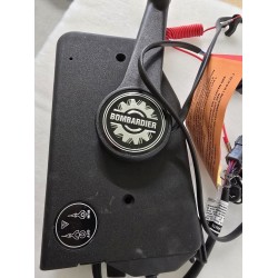 351686 BOMBARDIER JOHNSON EVINRUDE MANETKA Z KLUCZYKAMI (POWYSTAWOWA)