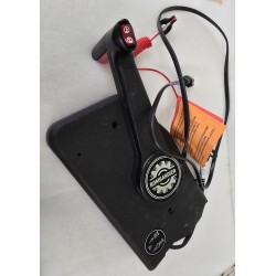 351686 BOMBARDIER JOHNSON EVINRUDE MANETKA Z KLUCZYKAMI (POWYSTAWOWA)