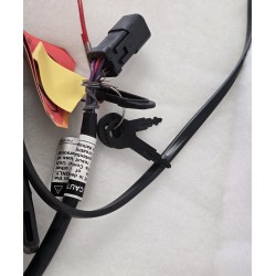 351686 BOMBARDIER JOHNSON EVINRUDE MANETKA Z KLUCZYKAMI (POWYSTAWOWA)