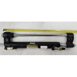 HC4600H SEASTAR (TELEFLEX) SIŁOWNIK DO HYDRAULICZNEGO UKŁĄDU STEROWANIA ZABURTOWEGO 5.52MPa (OUTLET)