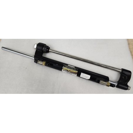 HC4600H SEASTAR (TELEFLEX) SIŁOWNIK DO HYDRAULICZNEGO UKŁĄDU STEROWANIA ZABURTOWEGO 5.52MPa (OUTLET)