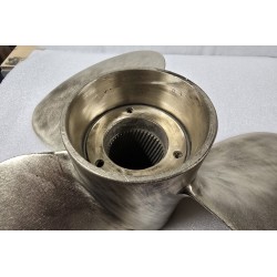 3587389 VOLVO PENTA UŻYWANA ŚRUBA NAPĘDOWA G3F E2 (USZCZERBIONA)