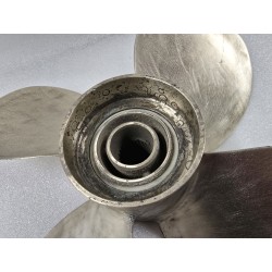 3587390 VOLVO PENTA UŻYWANA ŚRUBA NAPĘDOWA G3R F2 (USZCZERBIONA)