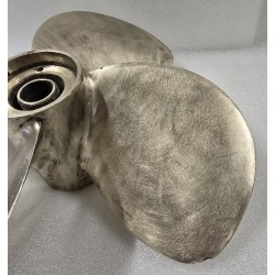 3587390 VOLVO PENTA UŻYWANA ŚRUBA NAPĘDOWA G3R F2 (USZCZERBIONA)