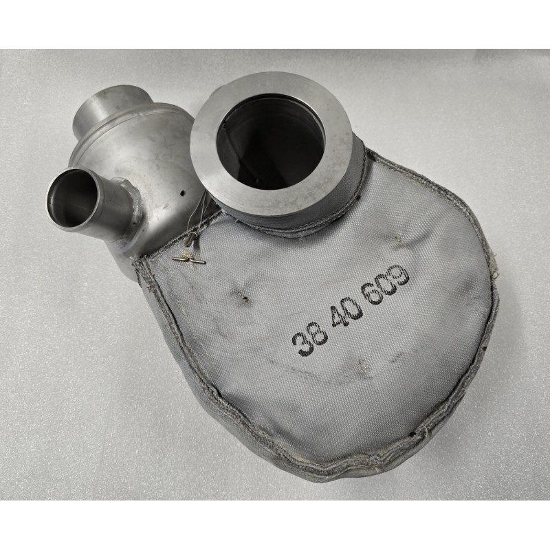 3840609 VOLVO PENTA PION WYDECHU W OTULINIE