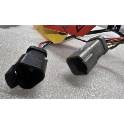 BOMBARDIER JOHNSON EVINRUDE MANETKA Z KLUCZYKIEM (POTESTOWA)