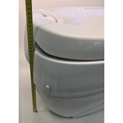 31136 BRAVURA LOW THETFORD TOALETA PODŁOGOWA NISKA KAMPER JACHT Aqua Magic (POWYSTAWOWA)