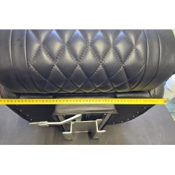 MEGREZ FOTEL STERNIKA SKÓRZANY FOTEL PIKOWANY CIEMNY BRĄZ Z PRZESUWNĄ PODSTAWĄ (POWYSTAWOWY)