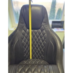 MEGREZ FOTEL STERNIKA SKÓRZANY FOTEL PIKOWANY CIEMNY BRĄZ Z PRZESUWNĄ PODSTAWĄ (POWYSTAWOWY)