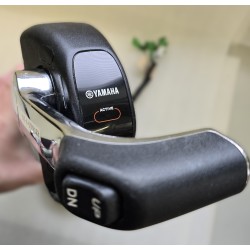 6X6-48205 YAMAHA MANETKA STERUJĄCA POJEDYNCZEGO SILNIKA (POTESTOWA)