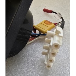 VETUS PANEL STEROWNICZY DO WCIĄGAREK KOTWICZNYCH 12 V / 24 V Z PRZYCISKAMI (POWYSTAWOWY)