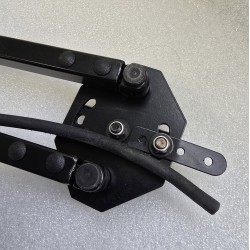 P615 770 TJ BLU HEPWORTH PODWÓJNE RAMIĘ WYCIERACZKI PANTOGRAFU 770MM ZE SPRYSKIWACZEM (ZESTAW 2 SZTUKI)