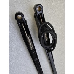 P615 770 TJ BLU HEPWORTH PODWÓJNE RAMIĘ WYCIERACZKI PANTOGRAFU 770MM ZE SPRYSKIWACZEM (ZESTAW 2 SZTUKI)