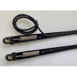 P615 900 TJ BLU HEPWORTH PODWÓJNE RAMIĘ WYCIERACZKI PANTOGRAFU 900MM ZE SPRYSKIWACZEM