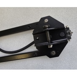 P615 900 TJ BLU HEPWORTH PODWÓJNE RAMIĘ WYCIERACZKI PANTOGRAFU 900MM ZE SPRYSKIWACZEM