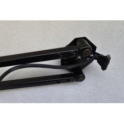 P615 900 TJ BLU HEPWORTH PODWÓJNE RAMIĘ WYCIERACZKI PANTOGRAFU 900MM ZE SPRYSKIWACZEM