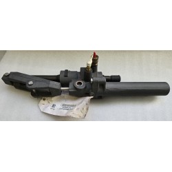 8M0059453 MERCURY SIŁOWNIK UKŁADU TRYMU I STEROWANIA SILNIKA ZABURTOWEGO