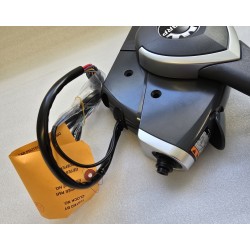 5006180 EVINRUDE JOHNSON MANETKA ZEWNĘTRZNA Z TRYMEM OMC E-TEC (BRAK KLUCZYKA,OPAKOWANIE ZASTĘPCZE)