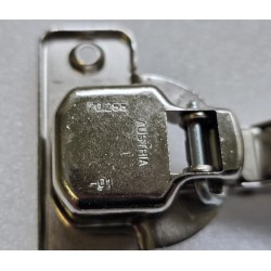 70.255-01 BLUM / ZOBAL ZESTAW NIKLOWANYCH ZAWIASÓW MEBLOWYCH Z PROWADNIKIEM 3D PUSZKOWE (OUTLET)