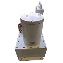 DC2000 SEASTAR HYDRAULICZNA POMPA WSPOMAGANIA DO UKŁADU KIEROWNICZEGO 24V (OUTLET)