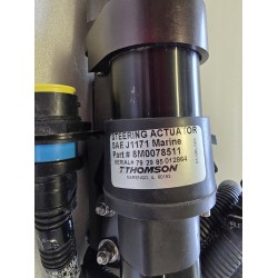 8M0078511 MERCURY SIŁOWNIK ELEKTROHYDRAULICZNY UKŁADU KIEROWNICZEGO Z MODUŁEM ECU (OUTLET)