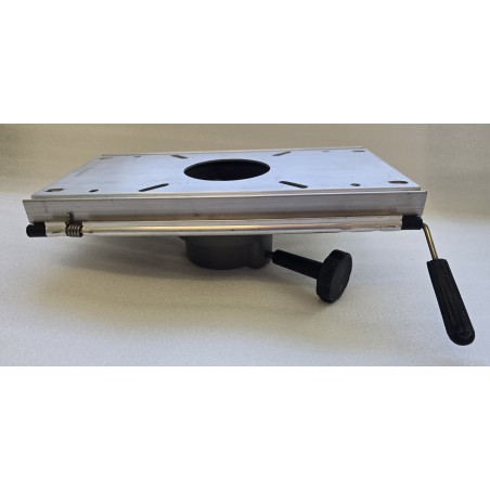 2004-05-15 SUWNICA FOTELA 330x180MM NA RURĘ 70MM (OUTLET, NIEKOMPLETNY)