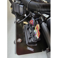 8M0078511 MERCURY SIŁOWNIK ELEKTROHYDRAULICZNY UKŁADU KIEROWNICZEGO Z MODUŁEM ECU (OUTLET)