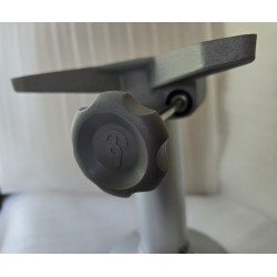 S106S BESENZONI POSTUMENT NOGA FOTELA STERNIKA (BRAK PŁOZ MONTAŻOWYCH)