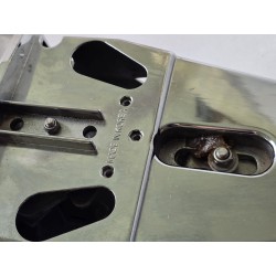 B104 ULTRAFLEX SKRZYNKA STEROWNICZA (MANETKA) Z PODWÓJNĄ DŹWIGNIĄ (OUTLET, ZARYSOWANA)