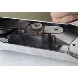 B104 ULTRAFLEX SKRZYNKA STEROWNICZA (MANETKA) Z PODWÓJNĄ DŹWIGNIĄ (OUTLET, ZARYSOWANA)