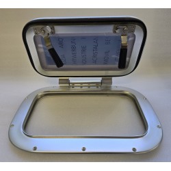 OKNO POKŁADOWE UCHYLNE Z DWIEMA KLAMKAMI 390x245MM (OUTLET)
