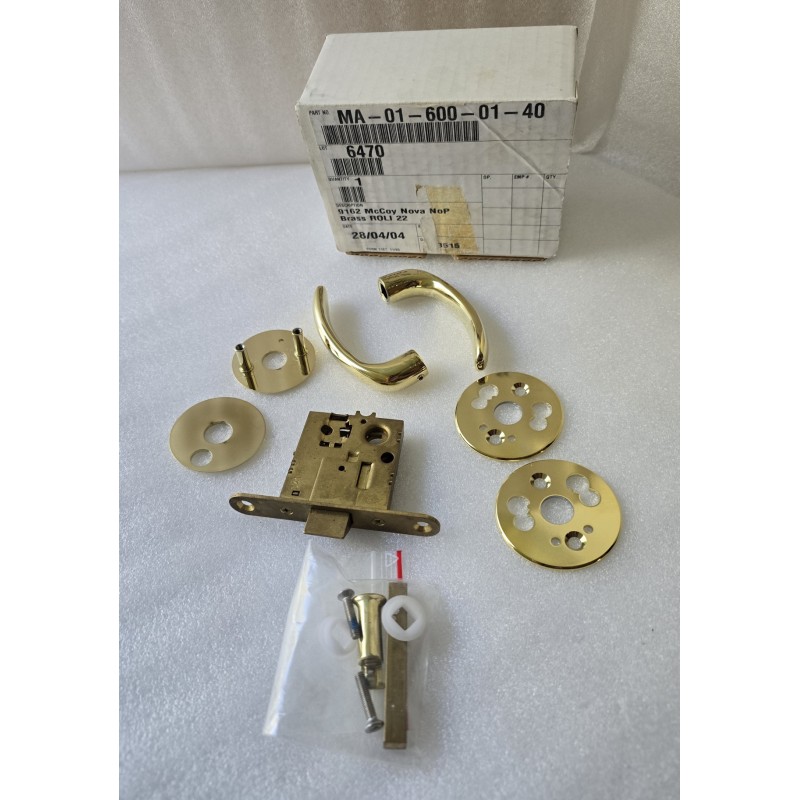 MA-01-600-01-40 SOUTHCO ZAMEK DO DRZWI WEJŚCIOWYCH MCCOY Z KLAMKĄ NOVA 22-30MM MOSIĄDZ (OUTLET)