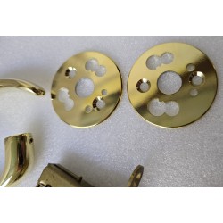 MA-01-600-01-40 SOUTHCO ZAMEK DO DRZWI WEJŚCIOWYCH MCCOY Z KLAMKĄ NOVA 22-30MM MOSIĄDZ (OUTLET)